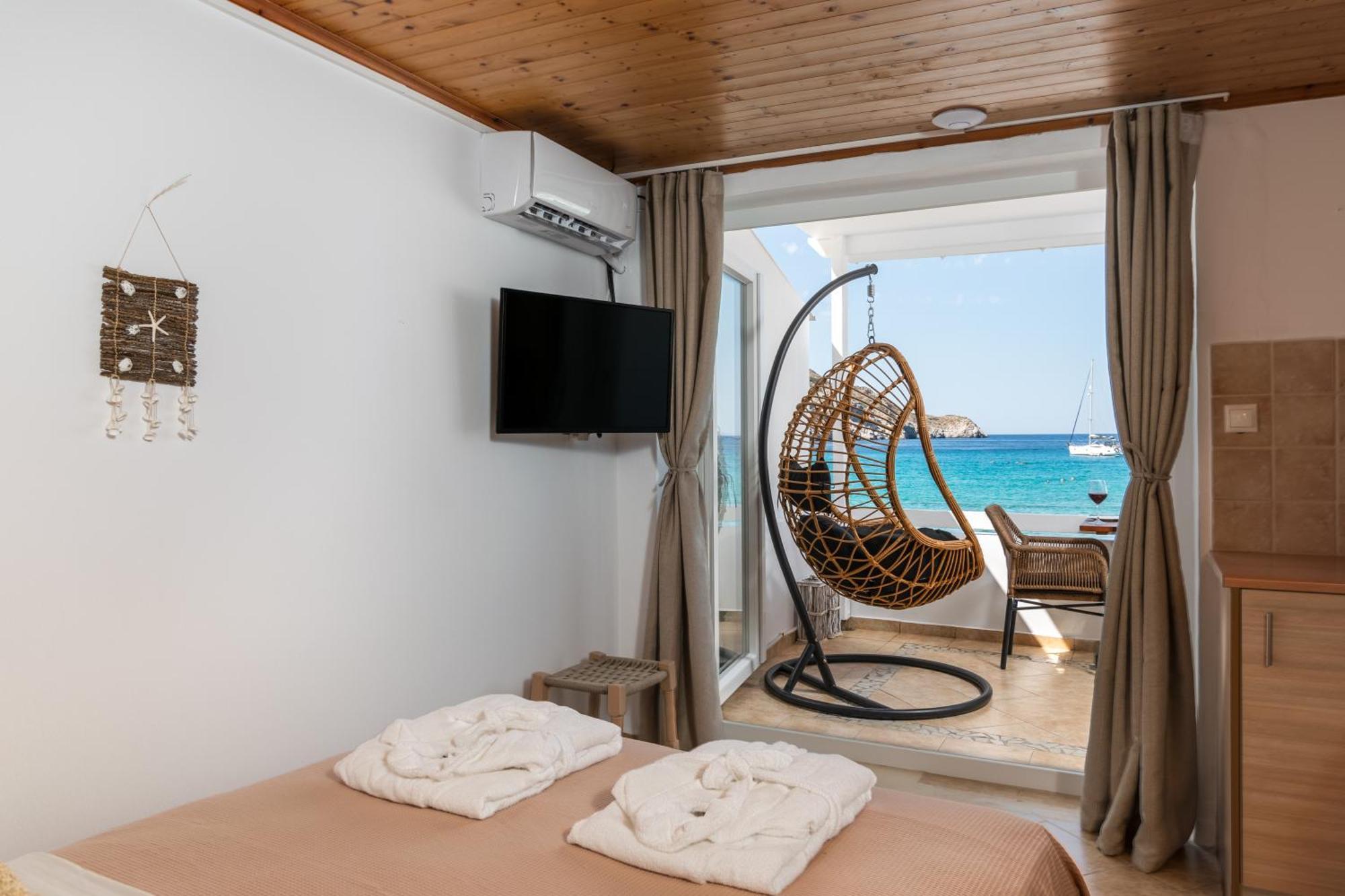 Holiday home Seaside House Adamantas (Milos)