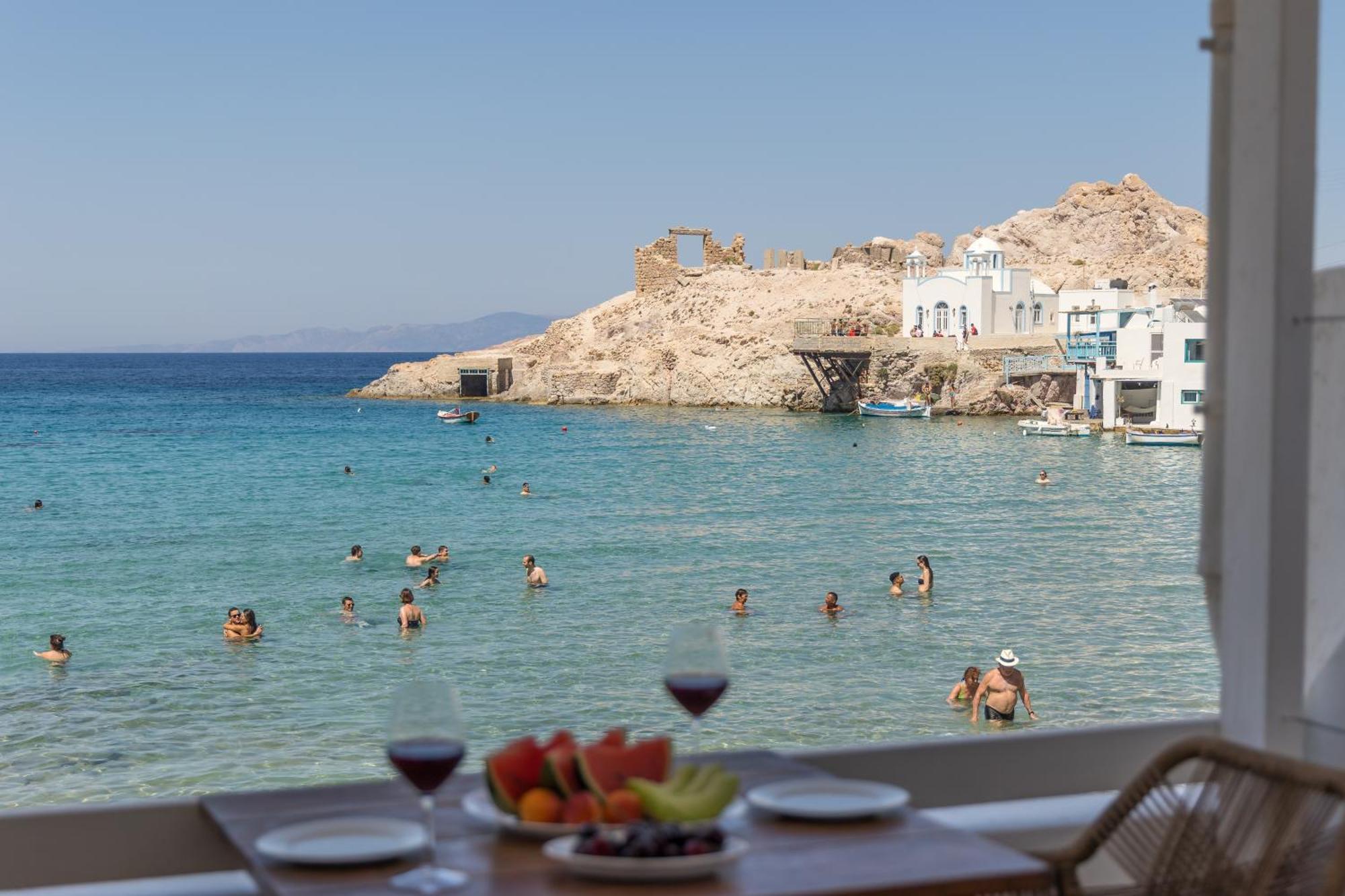 Seaside House Adamantas (Milos)